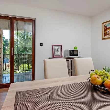 Apartment Nika
