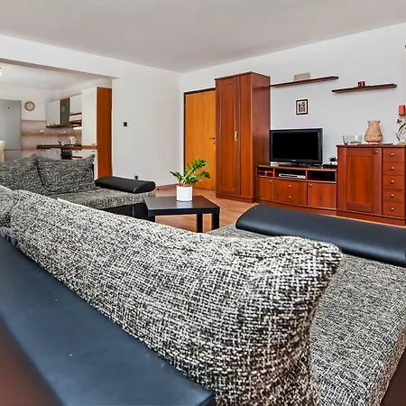 Apartment Nika *