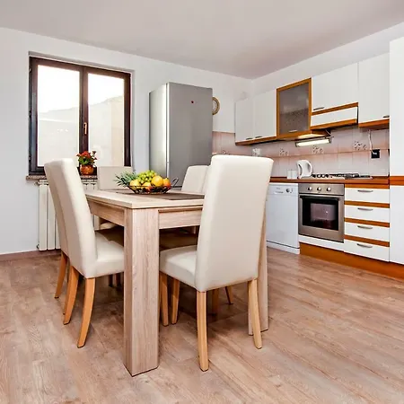 Nika Apartment
